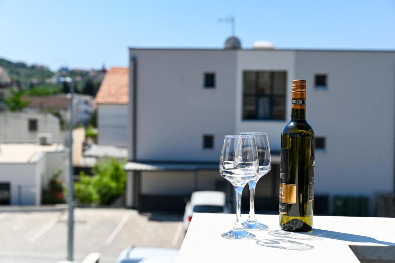 Apartment Laura, Free Parking, Balcony, 4 Ppl Trogir Extérieur photo