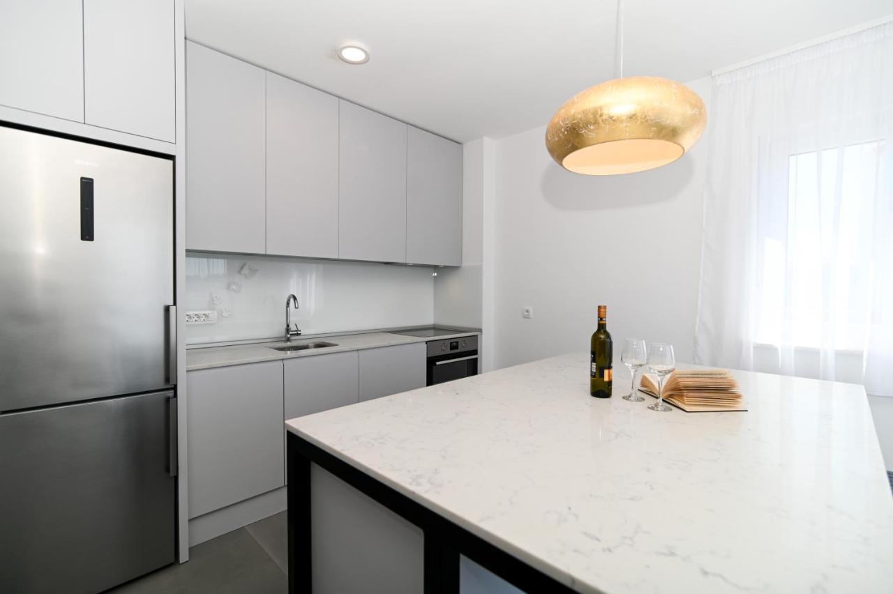 Apartment Laura, Free Parking, Balcony, 4 Ppl Trogir Extérieur photo