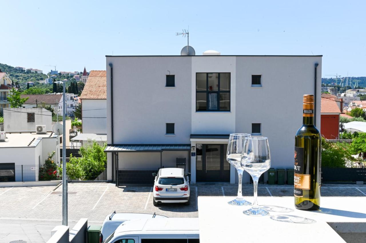 Apartment Laura, Free Parking, Balcony, 4 Ppl Trogir Extérieur photo