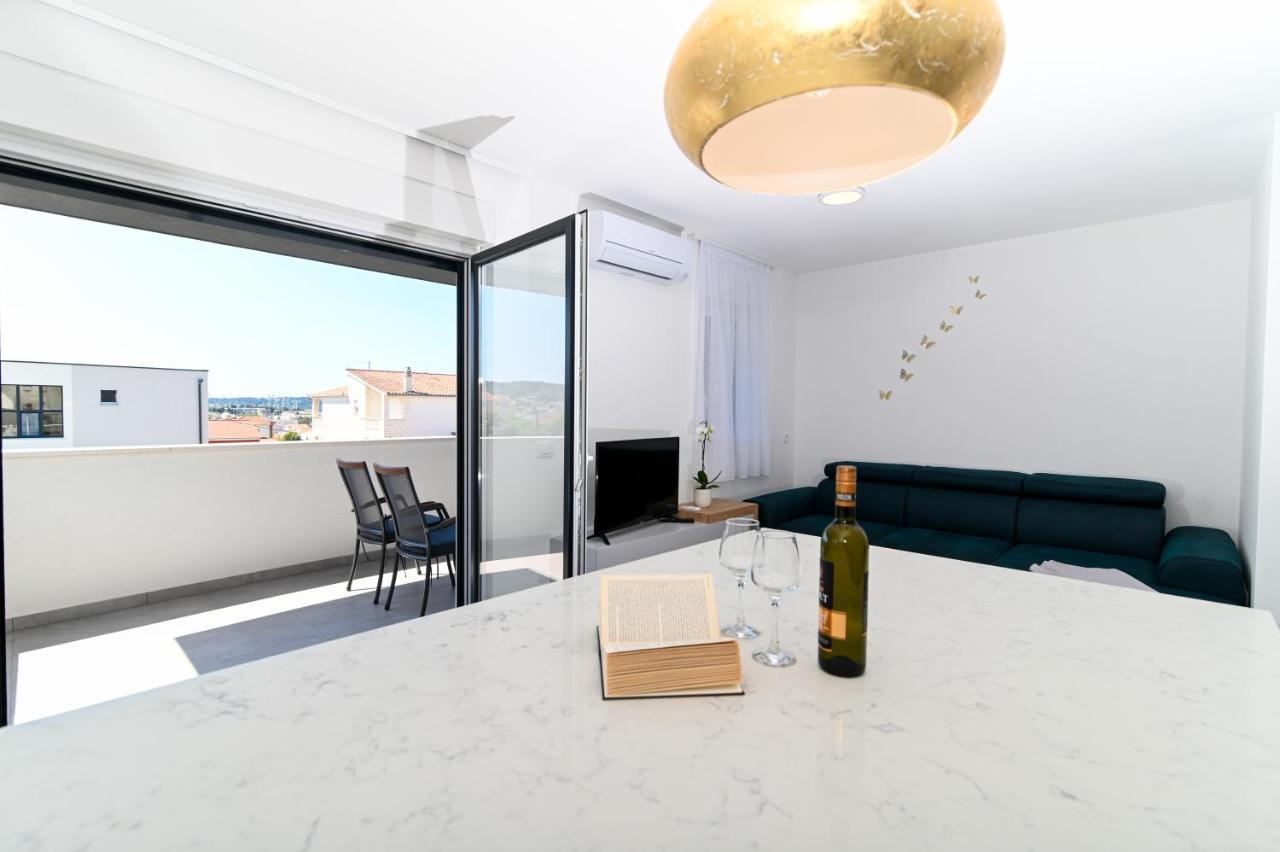Apartment Laura, Free Parking, Balcony, 4 Ppl Trogir Extérieur photo