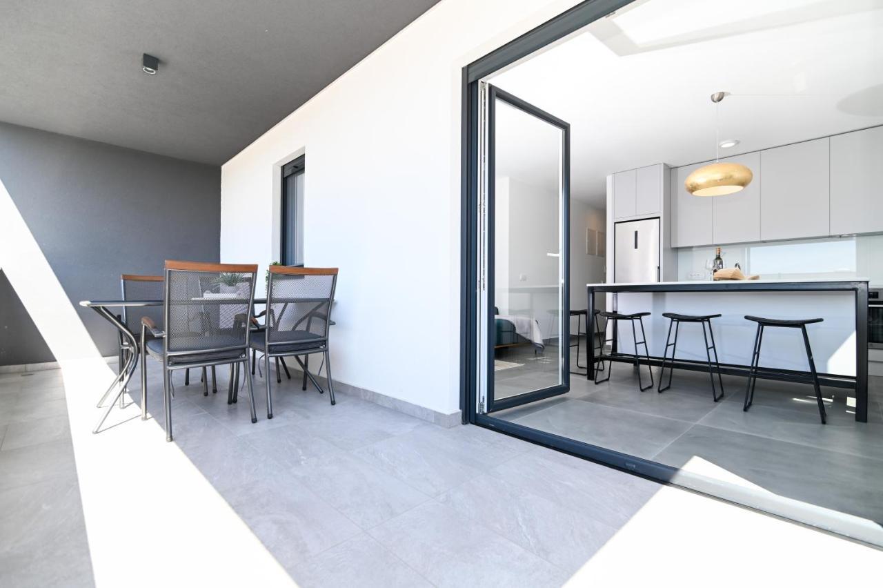 Apartment Laura, Free Parking, Balcony, 4 Ppl Trogir Extérieur photo