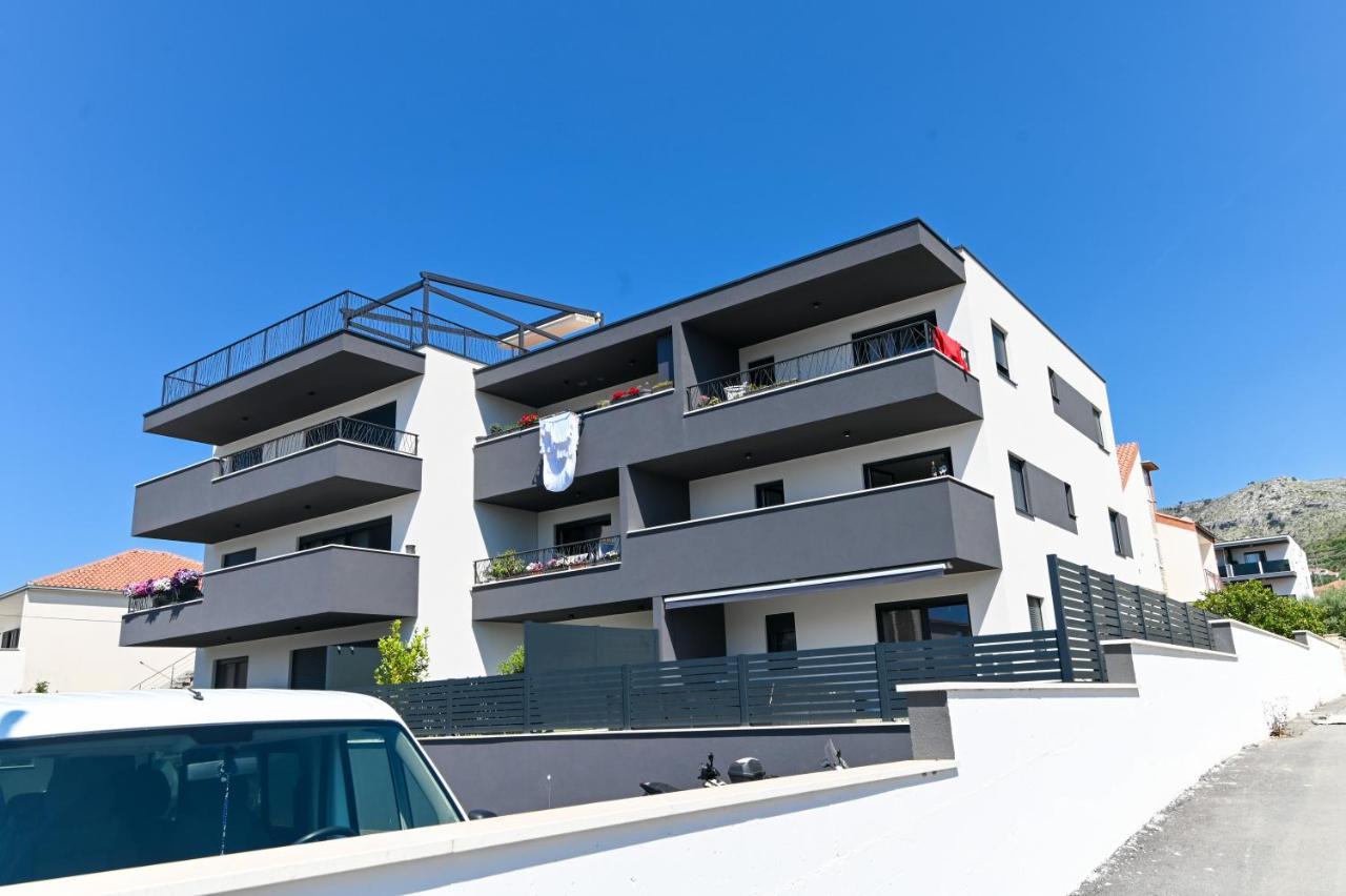 Apartment Laura, Free Parking, Balcony, 4 Ppl Trogir Extérieur photo